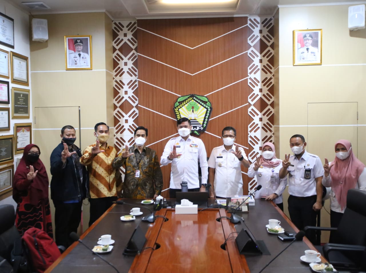 Sembuh dari Covid-19, Bupati Adnan Kembali Berkantor